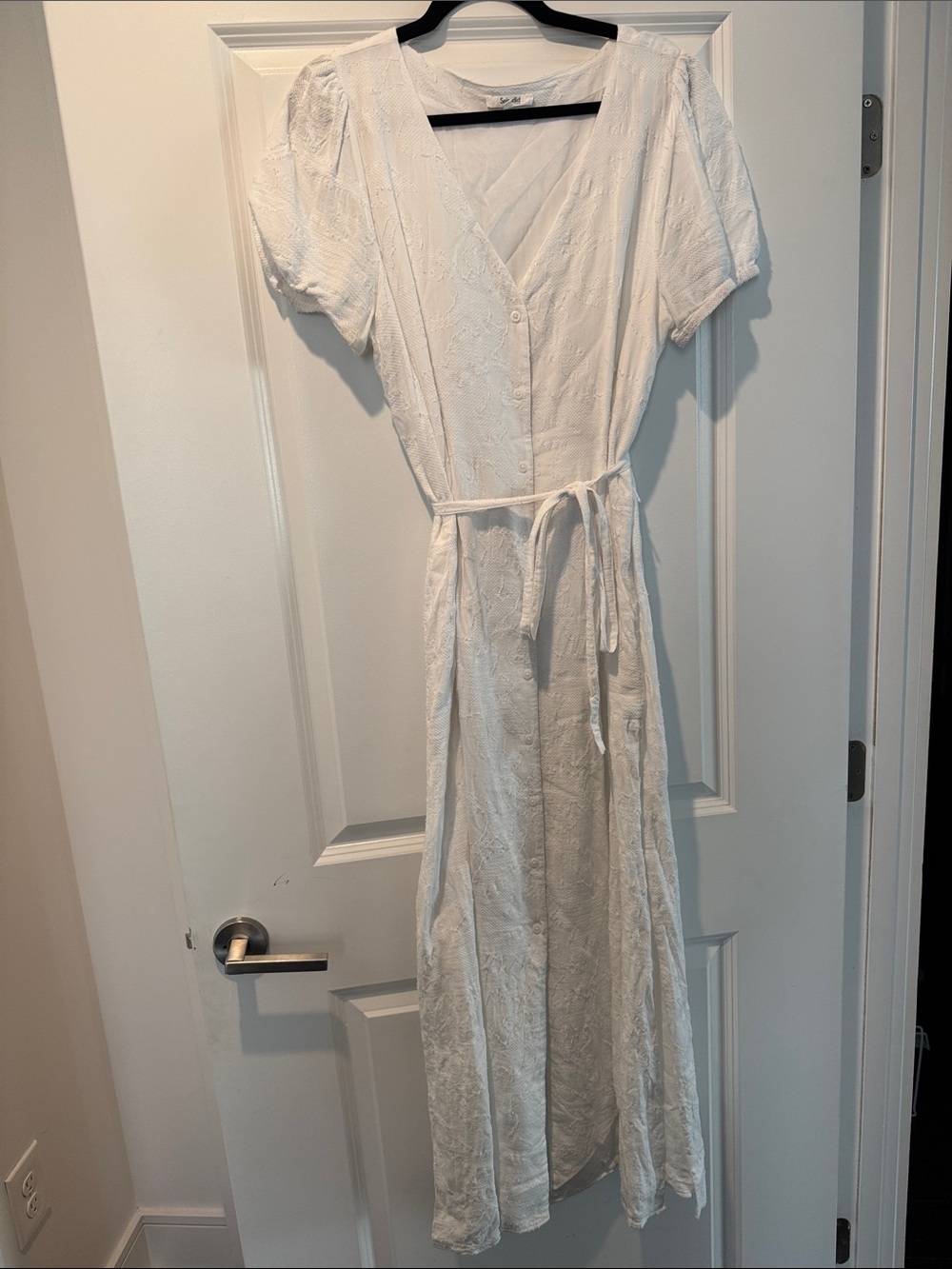 Splendid White Button-Front Maxi Dress with Tie Waist
